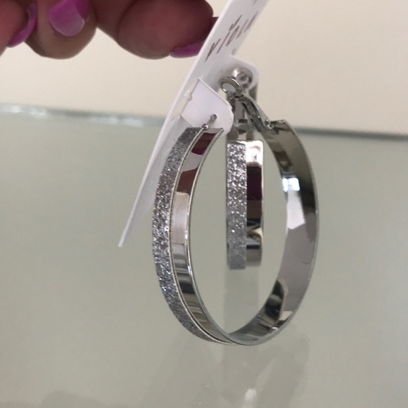 🌈Crushed Crystal Encrusted Hoop Earrings 💎 - Picture 3 of 5